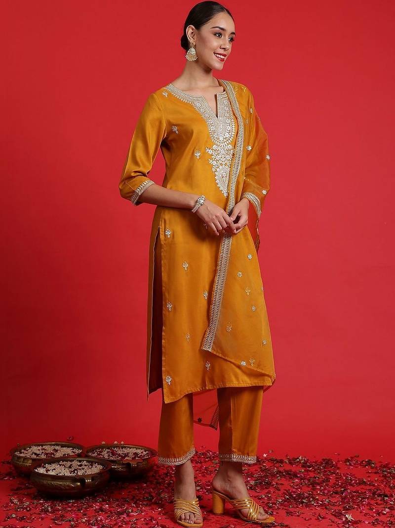 Women Ethnic Motifs Embroidered Regular Kurta with Trousers & With Dupatta