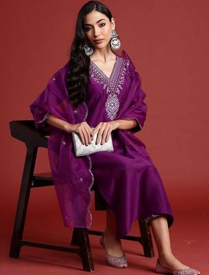 Women Ethnic Motifs Embroidered Regular Thread Work Kurta with Trousers & With Dupatta 1