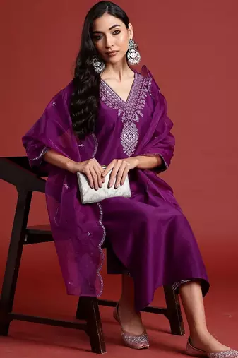 Women Ethnic Motifs Embroidered Regular Thread Work Kurta with Trousers & With Dupatta