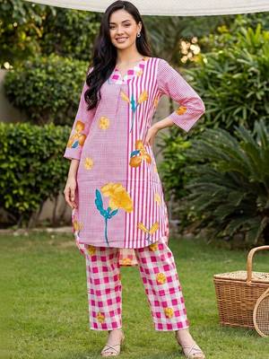 Women Floral Printed Regular Pure Cotton Kurta with Trousers 3