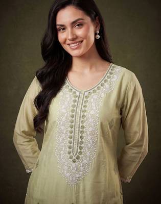 Women Ethnic Motifs Embroidered Regular Chikankari Kurta with Trousers & With Dupatta 3