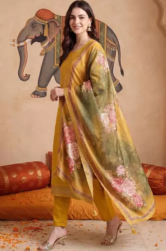 Women Embroidered Regular Thread Work Kurta with Trousers & With Dupatta