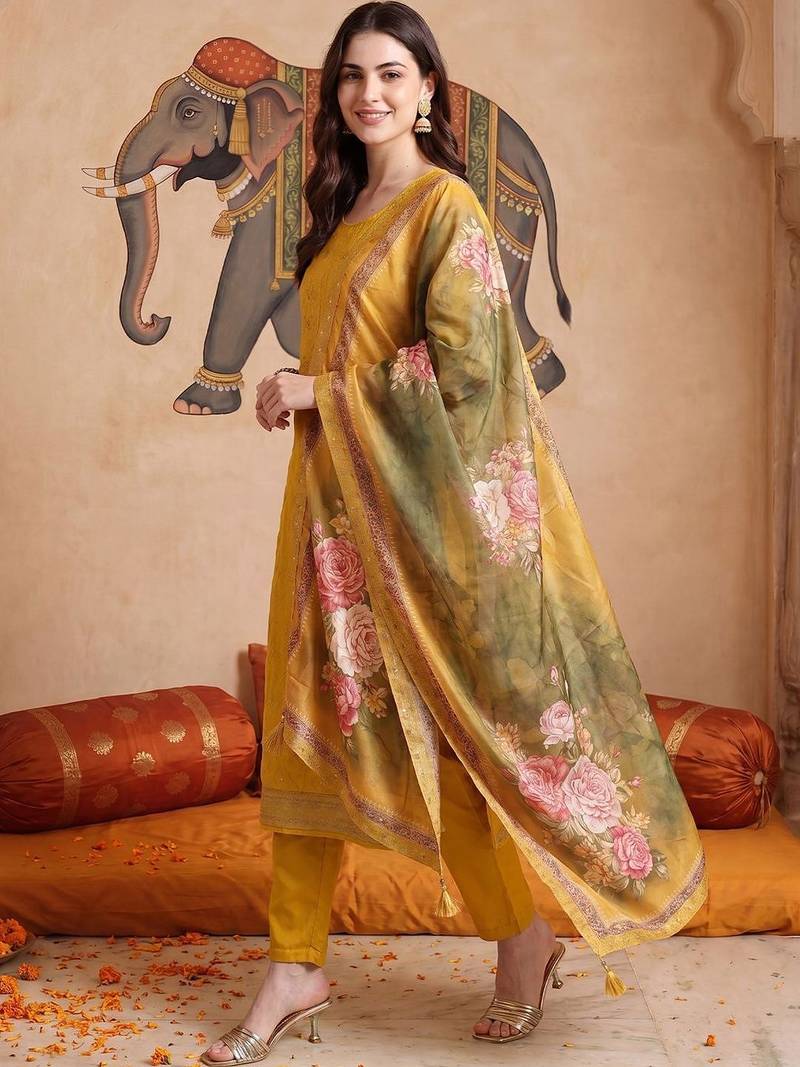 Women Woven Design Regular Thread Work Kurta With Trousers & With Dupatta