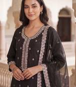 Women Ethnic Motifs Embroidered Regular Thread Work Kurta with Trousers & With Dupatta