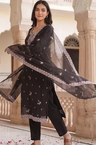 Women Ethnic Motifs Embroidered Regular Thread Work Kurta with Trousers & With Dupatta