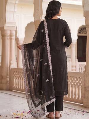 Women Ethnic Motifs Embroidered Regular Thread Work Kurta with Trousers & With Dupatta 6