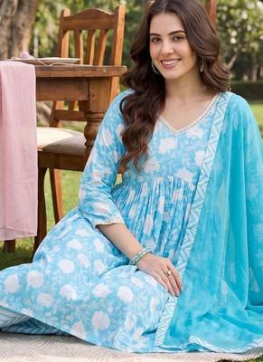 Women Floral Printed Empire Pure Cotton Kurta with Trousers & With Dupatta 1