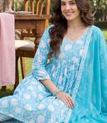 Women Floral Printed Empire Pure Cotton Kurta with Trousers & With Dupatta