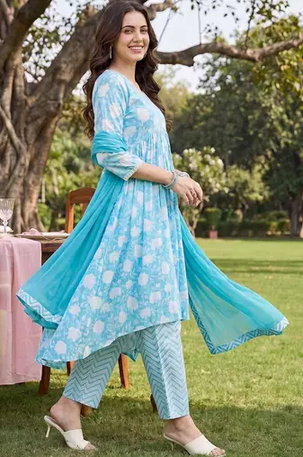 Women Floral Printed Empire Pure Cotton Kurta with Trousers & With Dupatta