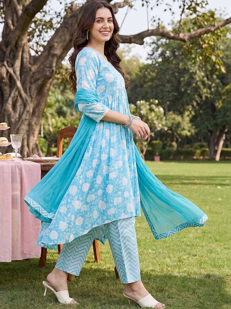 Women Floral Printed Empire Pure Cotton Kurta with Trousers & With Dupatta