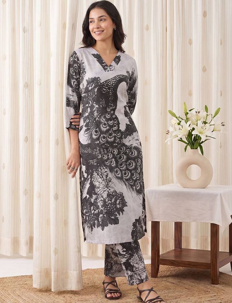 Women Ethnic Motifs Printed Regular Pure Cotton Kurta with Trousers