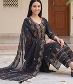 Women Ethnic Motifs Embroidered Regular Thread Work Kurta with Trousers & With Dupatta