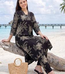 Women Floral Printed Regular Kurta with Trousers