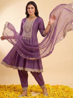 Women Ethnic Motifs Embroidered Empire Gotta Patti Kurta with Trousers & With Dupatta 2