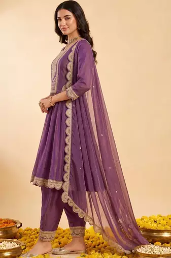 Women Ethnic Motifs Embroidered Empire Gotta Patti Kurta with Trousers & With Dupatta