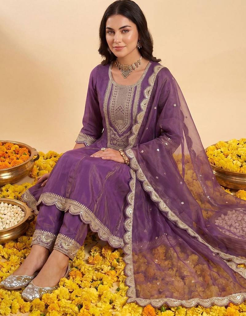 Women Ethnic Motifs Embroidered Empire Gotta Patti Kurta with Trousers & With Dupatta