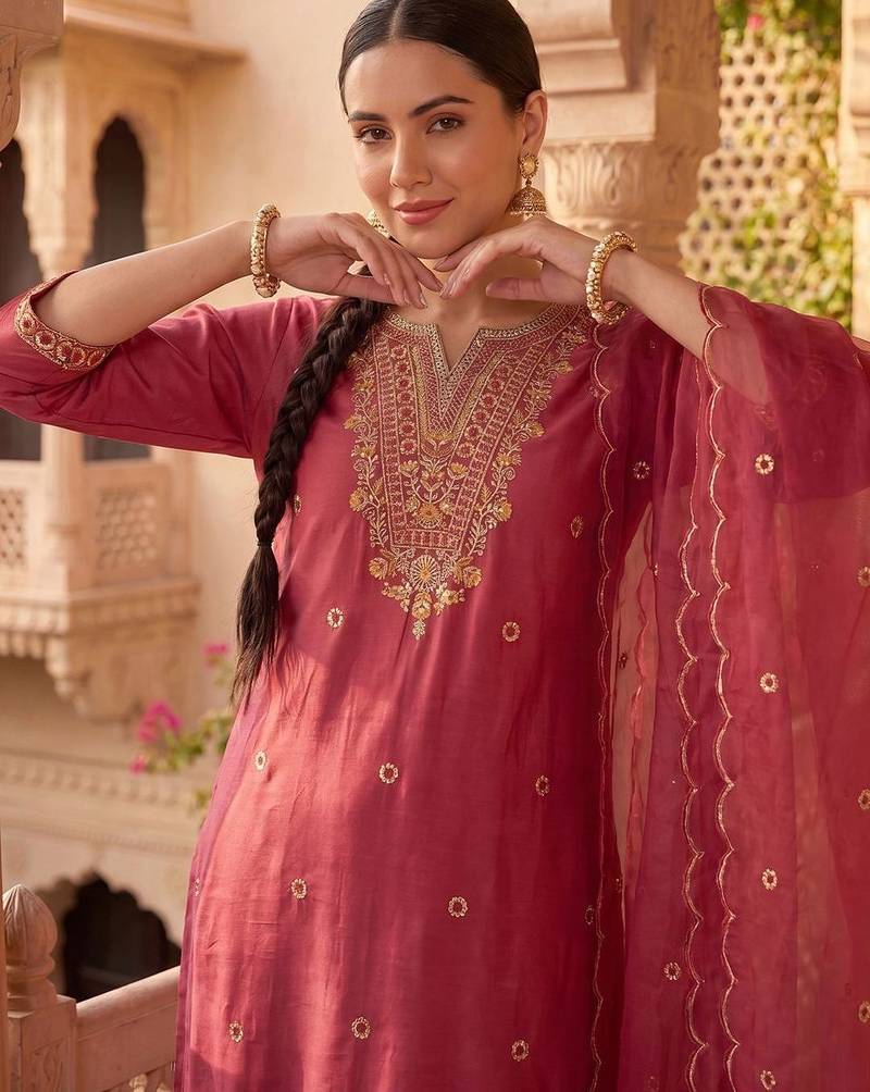 Women Ethnic Motifs Embroidered Regular Thread Work Kurta with Trousers & With Dupatta