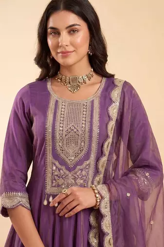 Women Ethnic Motifs Embroidered Empire Thread Work Kurta with Patiala & With Dupatta