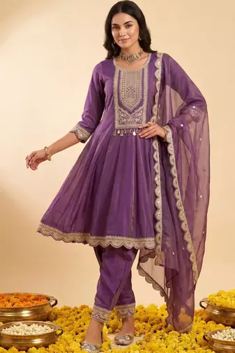 Women Ethnic Motifs Embroidered Empire Thread Work Kurta with Patiala & With Dupatta