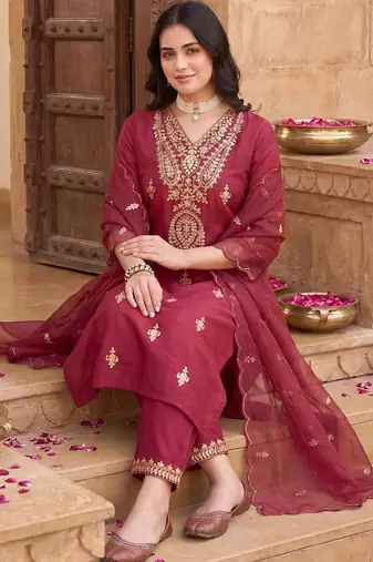 Women Ethnic Motifs Embroidered Regular Kurta with Trousers & With Dupatta
