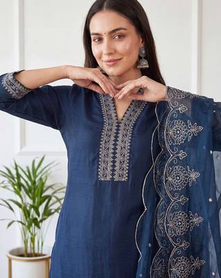Women Ethnic Motifs Embroidered Regular Thread Work Kurta with Trousers & With Dupatta 1