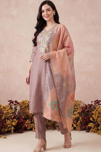 Women Floral Embroidered Regular Mirror Work Kurta with Trousers & With Dupatta