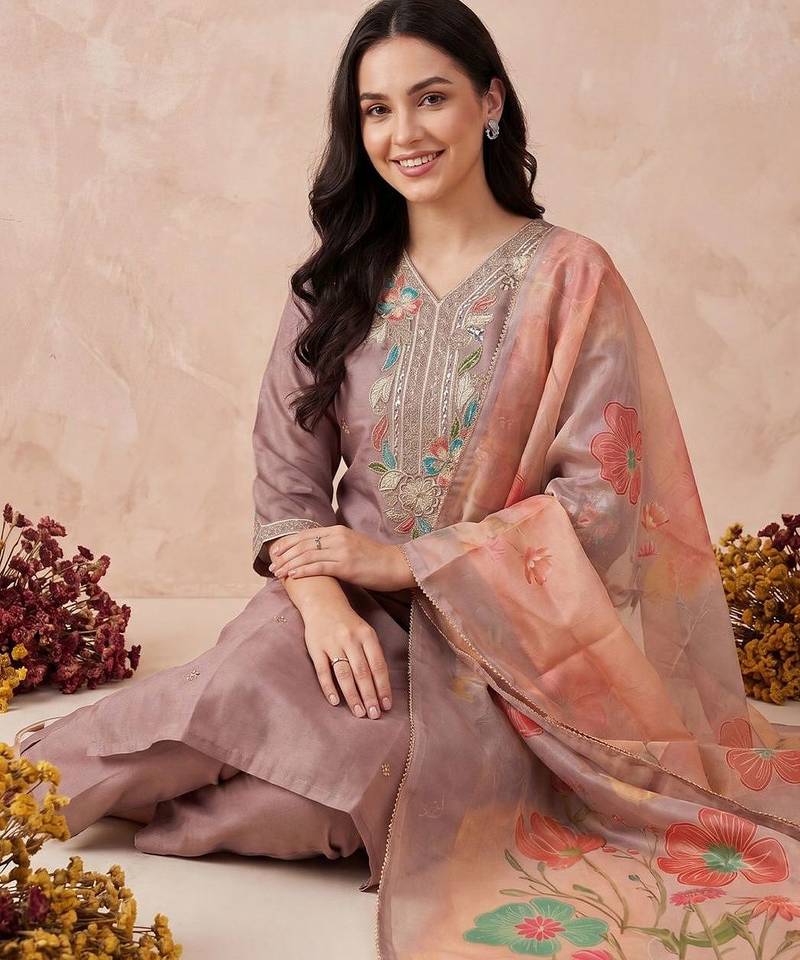 Women Floral Embroidered Regular Mirror Work Kurta with Trousers & With Dupatta