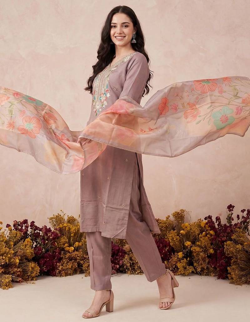Women Floral Embroidered Regular Mirror Work Kurta with Trousers & With Dupatta