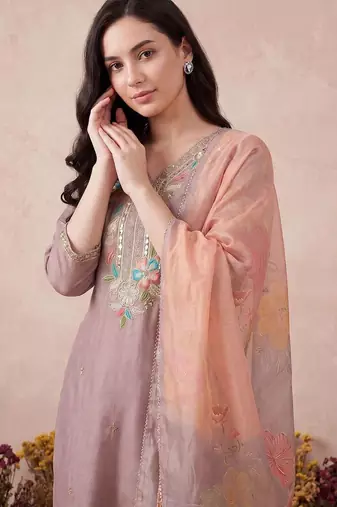 Women Floral Embroidered Regular Mirror Work Kurta with Trousers & With Dupatta