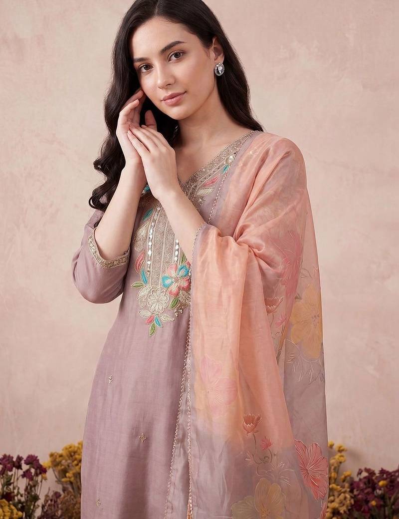 Women Floral Embroidered Regular Mirror Work Kurta with Trousers & With Dupatta