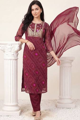 Women Bandhani Dyed Regular Thread Work Kurta with Trousers & With Dupatta