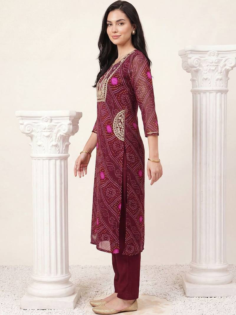 Women Bandhani Dyed Regular Thread Work Kurta with Trousers & With Dupatta