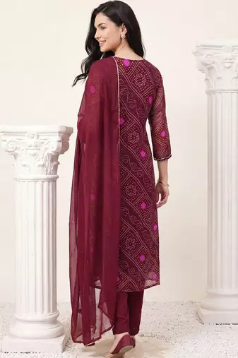 Women Bandhani Dyed Regular Thread Work Kurta with Trousers & With Dupatta