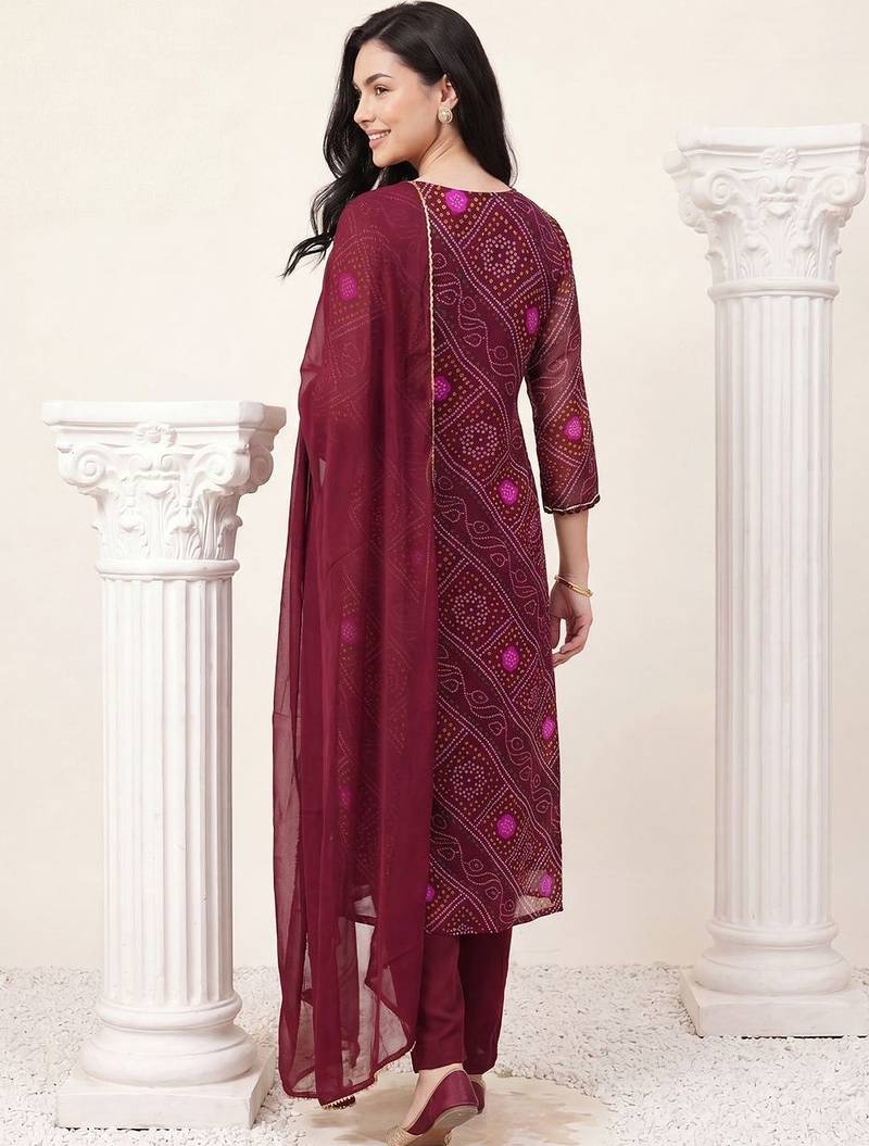 Women Bandhani Dyed Regular Thread Work Kurta with Trousers & With Dupatta