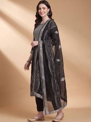 Women Ethnic Woven design Regular Thread Work Kurta With Trousers & Dupatta 3