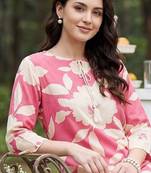 Women Floral Printed Regular Kurta with Trousers