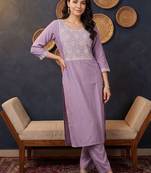 Women Ethnic Motifs Embroidered Regular Thread Work Kurta with Trousers