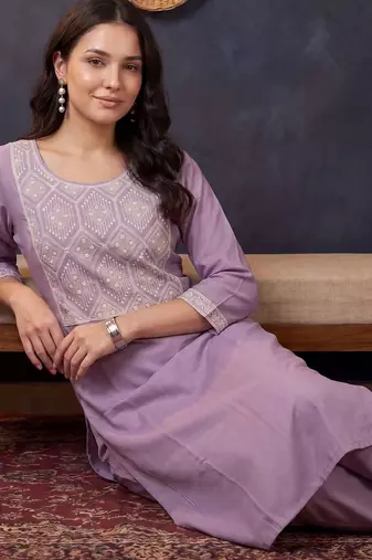 Women Ethnic Motifs Embroidered Regular Thread Work Kurta with Trousers