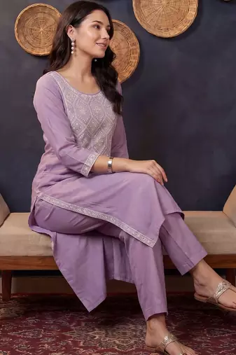 Women Ethnic Motifs Embroidered Regular Thread Work Kurta with Trousers