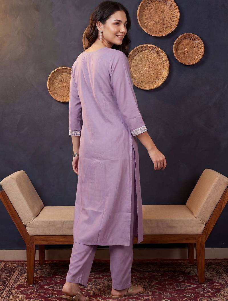 Women Ethnic Motifs Embroidered Regular Thread Work Kurta with Trousers