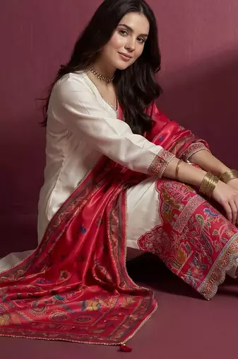 Women Ethnic Motifs Regular Thread Work Kurta with Trousers & With Dupatta