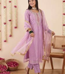 Women Ethnic Motifs Embroidered Regular Thread Work Kurta with Trousers & With Dupatta