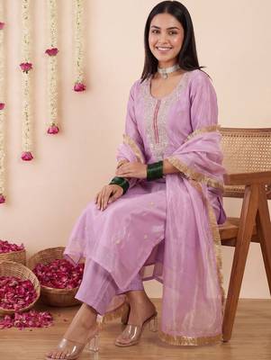 Women Ethnic Motifs Embroidered Regular Thread Work Kurta with Trousers & With Dupatta 3