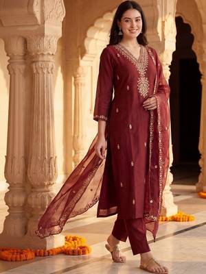 Women Ethnic Motifs Embroidered Regular Kurta with Trousers & With Dupatta 6