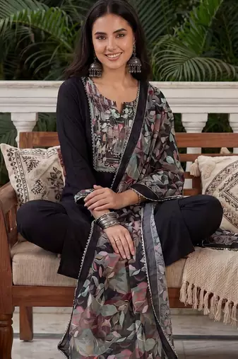 Women Floral Embroidered Regular Mirror Work Kurta with Trousers & With Dupatta