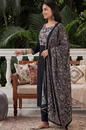 Women Floral Embroidered Regular Mirror Work Kurta with Trousers & With Dupatta