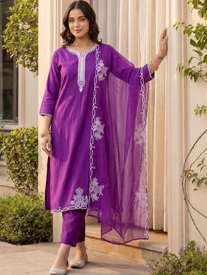Women Ethnic Motifs Embroidered Regular Thread Work Liva Kurta with Trousers & With Dupatta 1