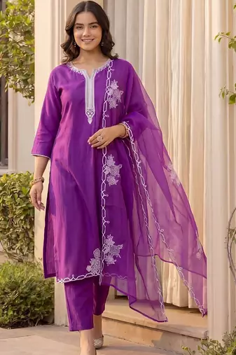 Women Ethnic Motifs Embroidered Regular Thread Work Liva Kurta with Trousers & With Dupatta