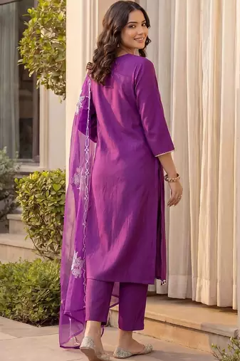 Women Ethnic Motifs Embroidered Regular Thread Work Liva Kurta with Trousers & With Dupatta