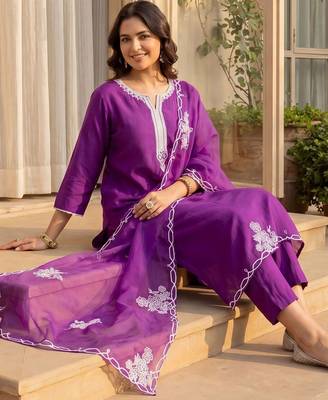 Women Ethnic Motifs Embroidered Regular Thread Work Liva Kurta with Trousers & With Dupatta 6
